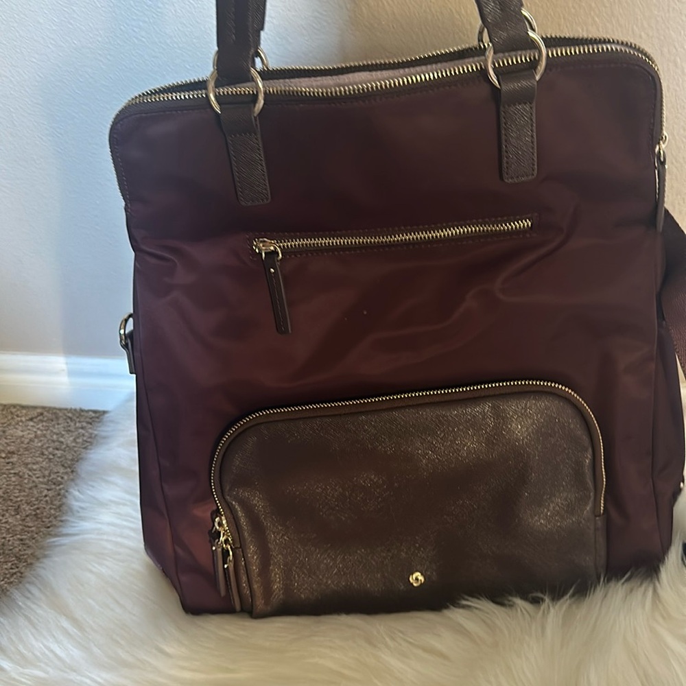 Samsonite ENCOMPASS WOMENS CONVERTIBLE BRIEF BACKPACK